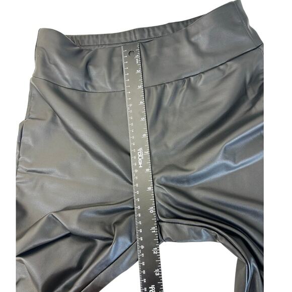 ASO Vampire Diaries Sleek Black Faux Leather Slim Fit‎ Pants/leggings  - Size M - Picture 4 of 7